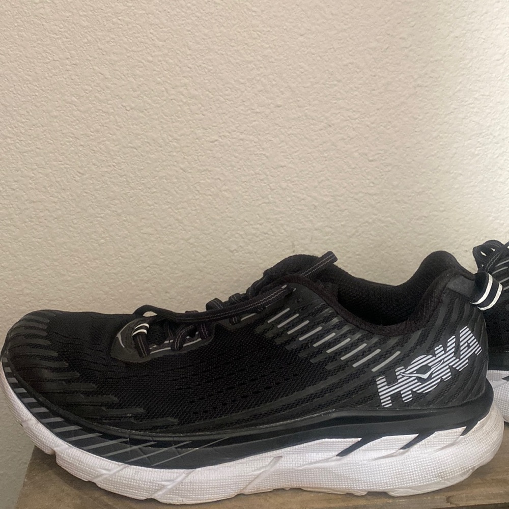 HOKA running shoes One One